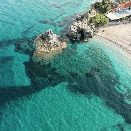 Hotel Tota Marinou *